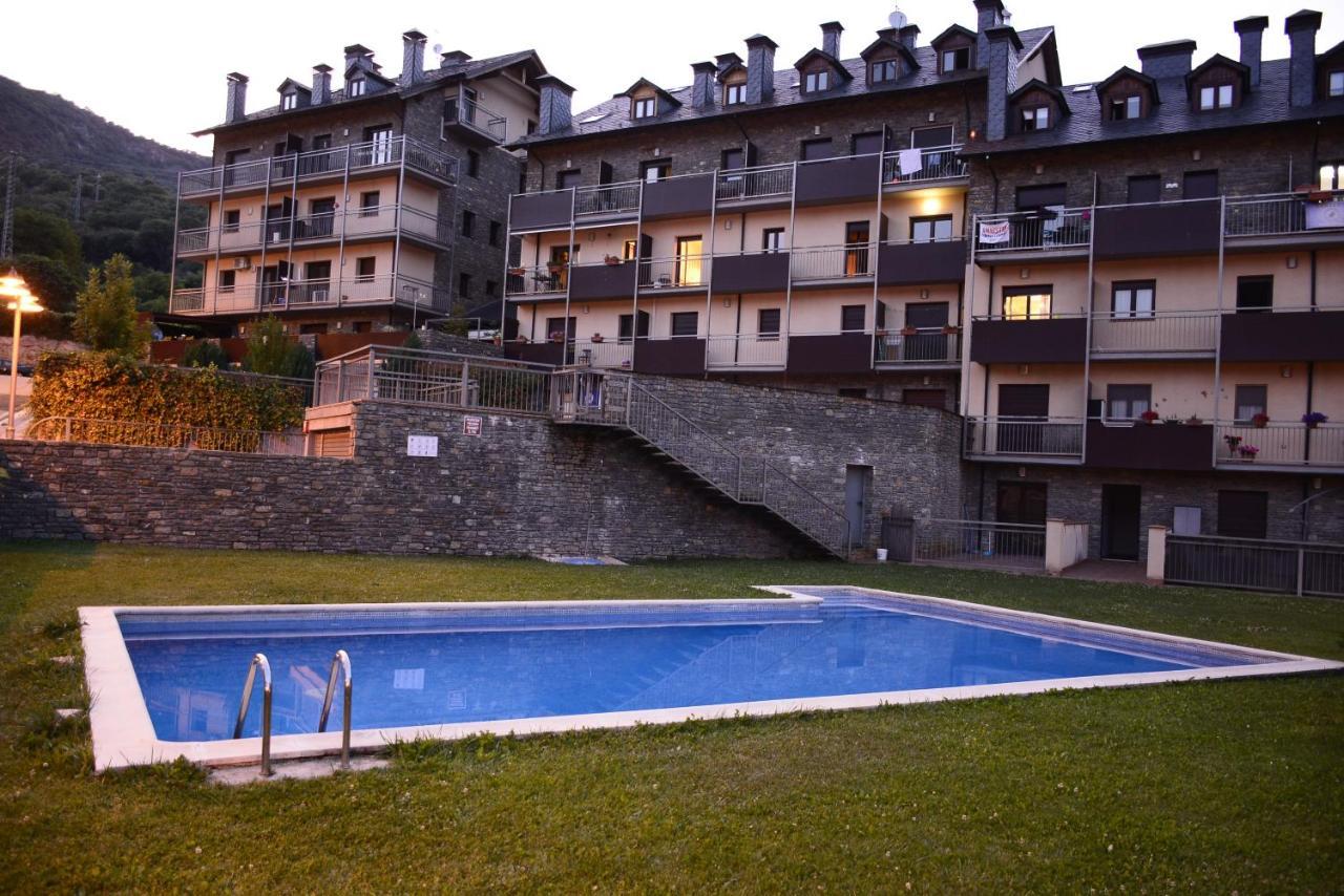 Apartaments Sort Pirineus المظهر الخارجي الصورة
