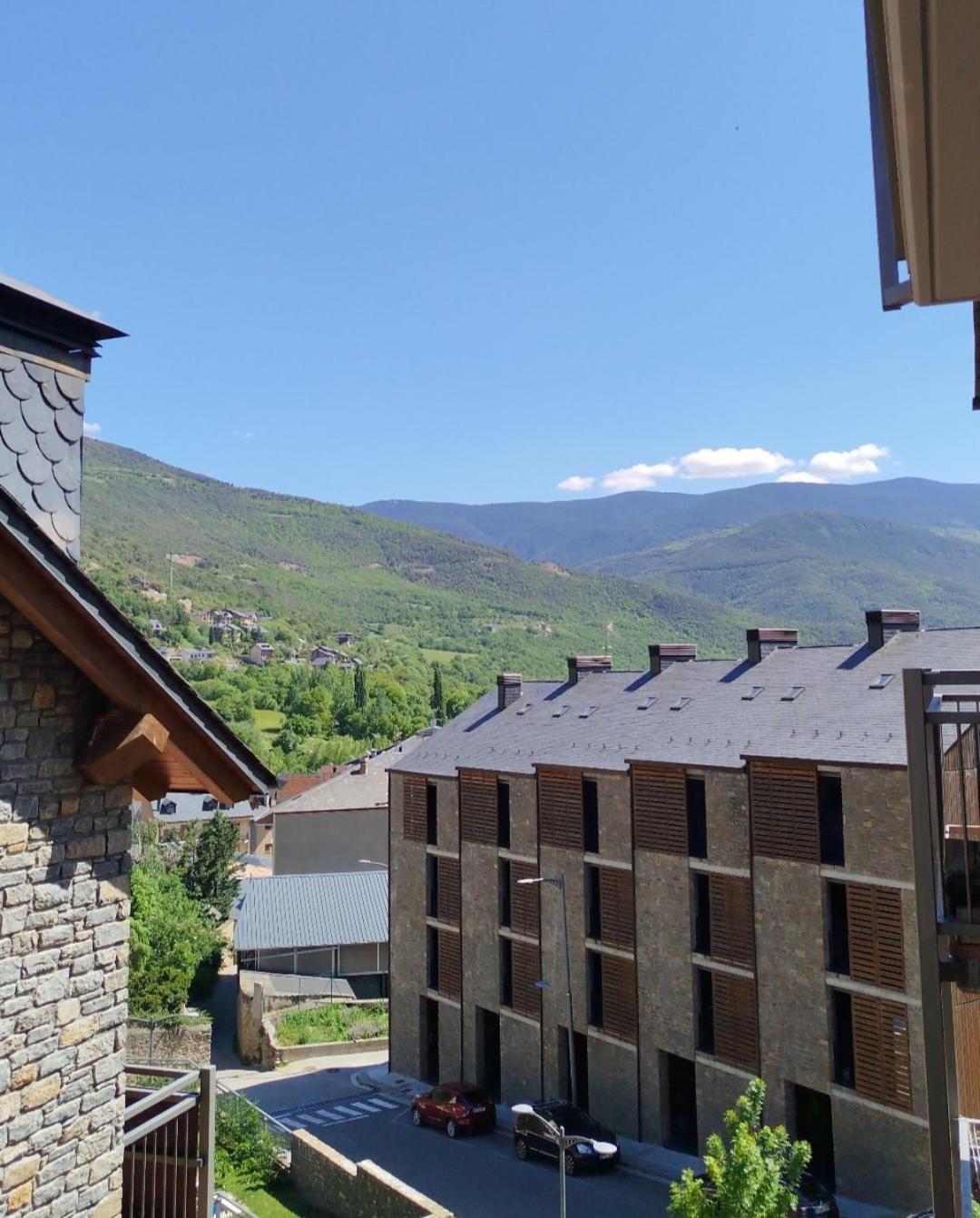 Apartaments Sort Pirineus المظهر الخارجي الصورة