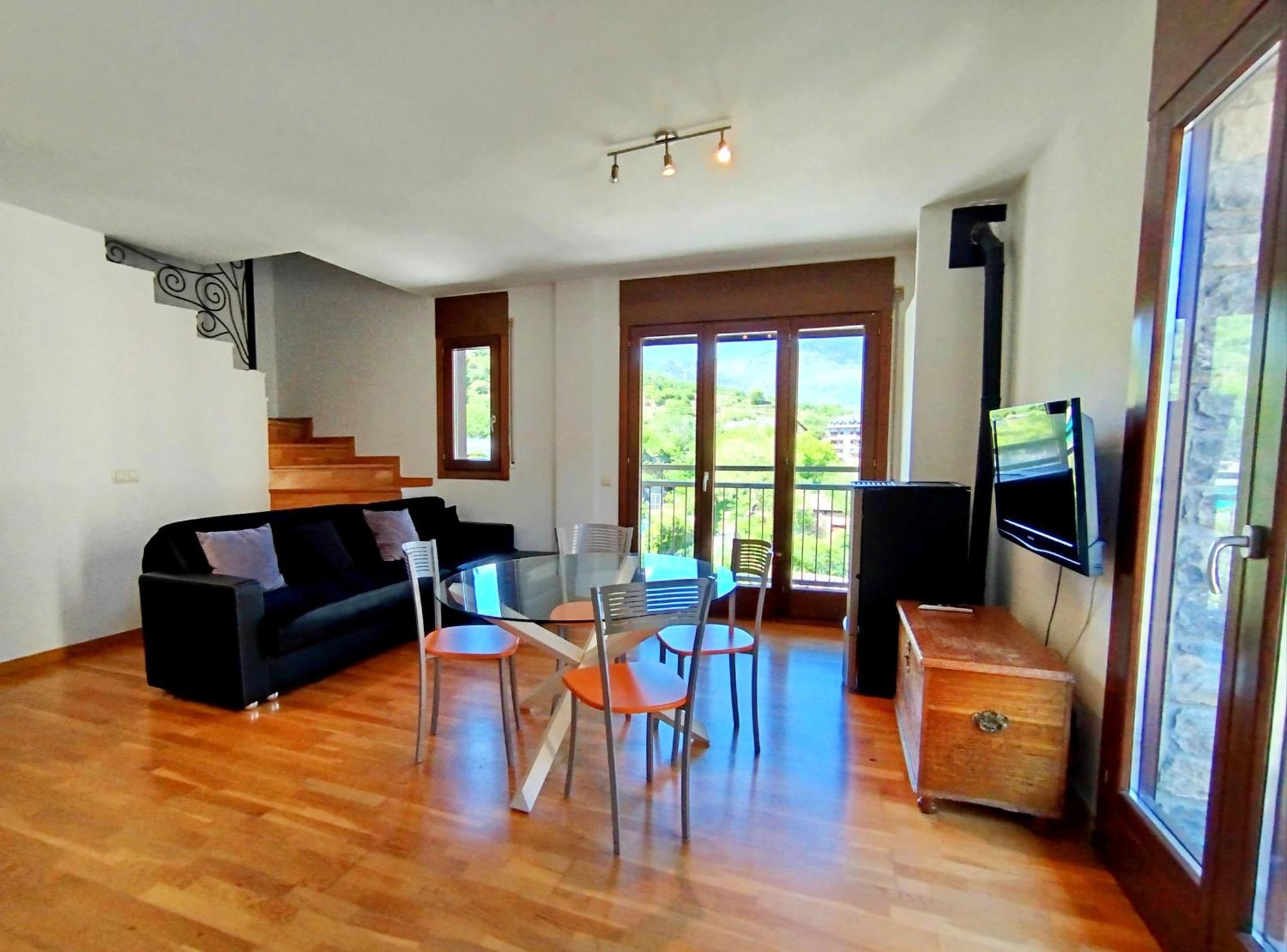 Apartaments Sort Pirineus المظهر الخارجي الصورة