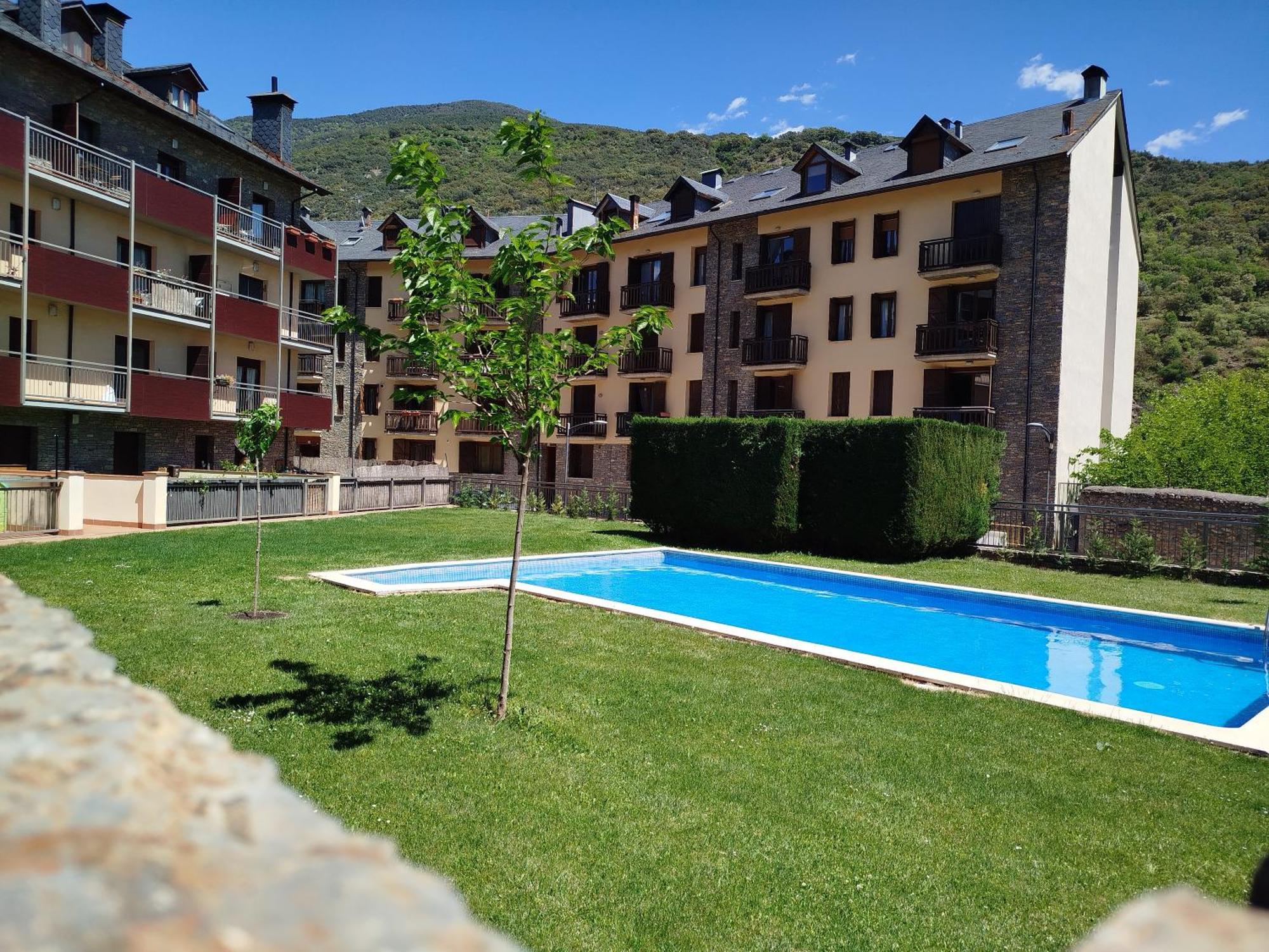 Apartaments Sort Pirineus المظهر الخارجي الصورة